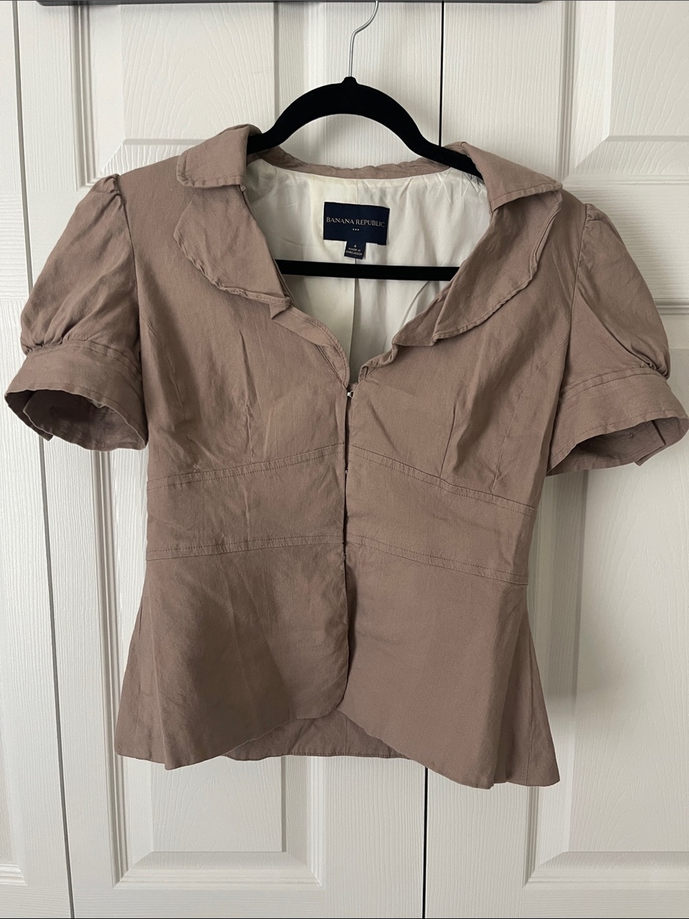 Banana Republic Linen Puff Sleeve Fitted Blazer Top